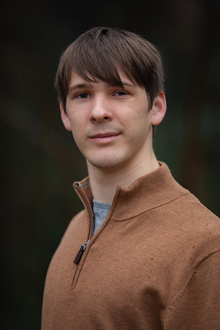 Headshot of Andrew Boggess